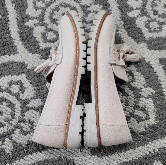 ATMOSPHERE Cream Pebbled Tassle Loafers Size 7 - Picture 4 of 7